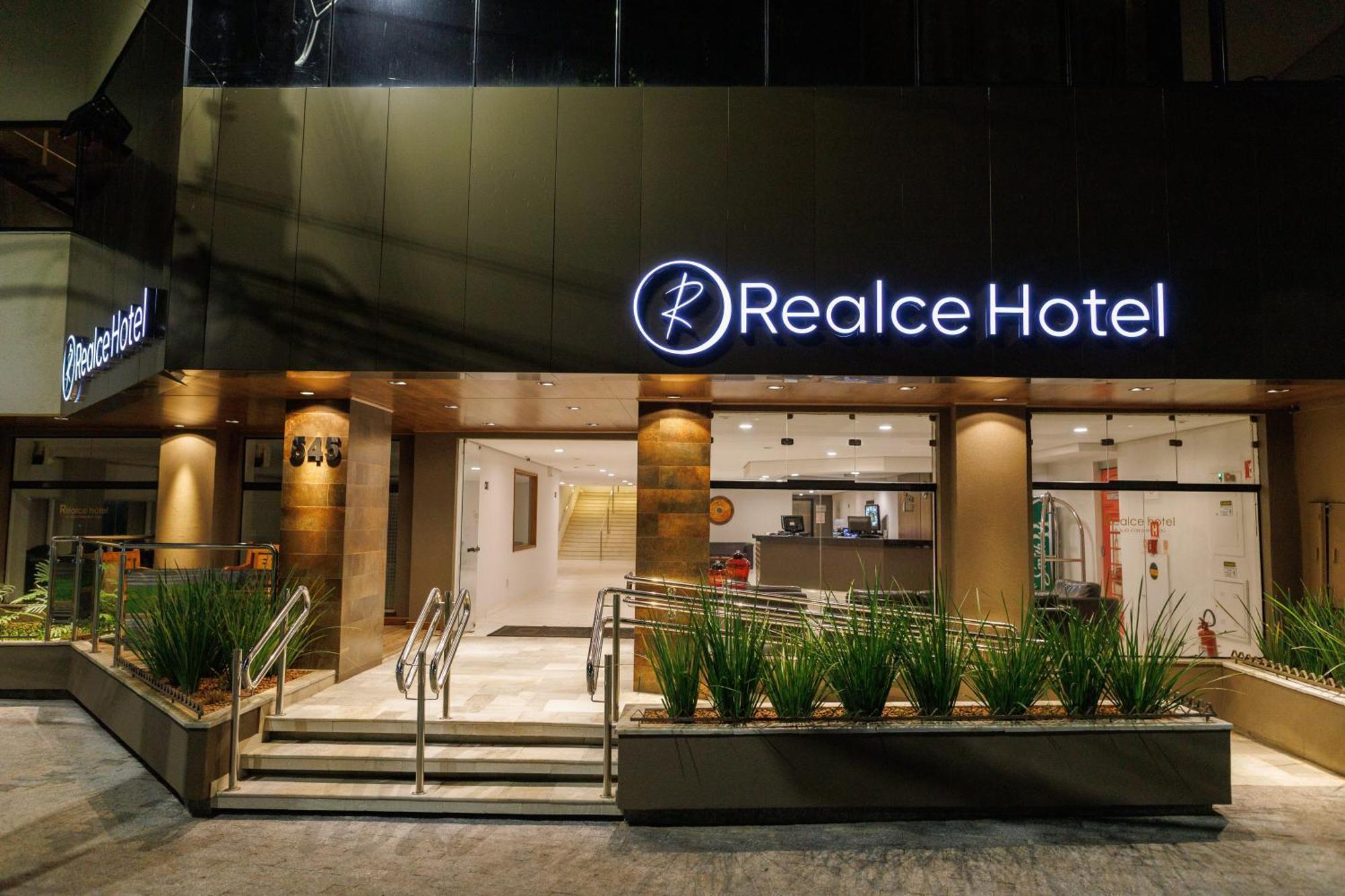 Realce Hotel Jaú Exterior foto